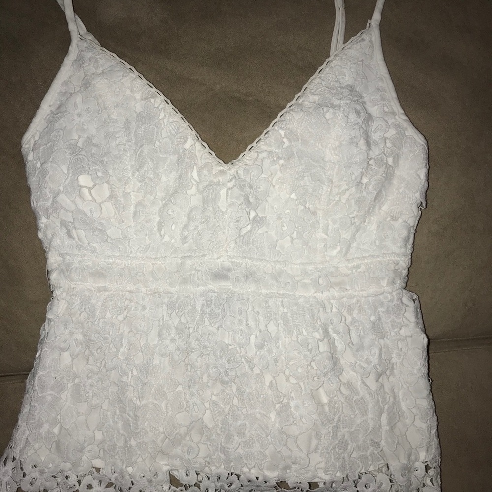 Super cute, lace top